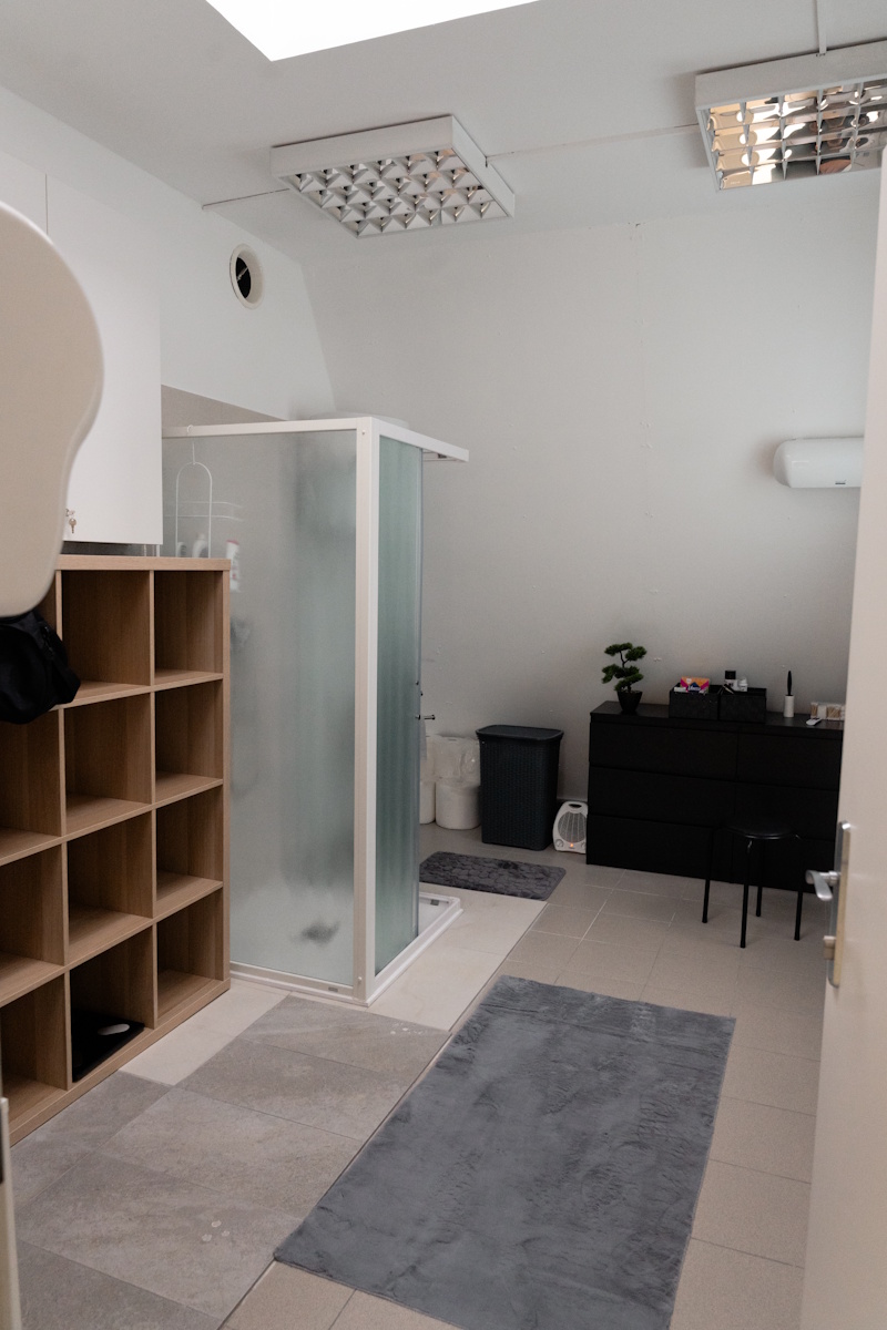 Studio R Vrhnika InfraSlim Vrhnika - studio za oblikovanje telesa